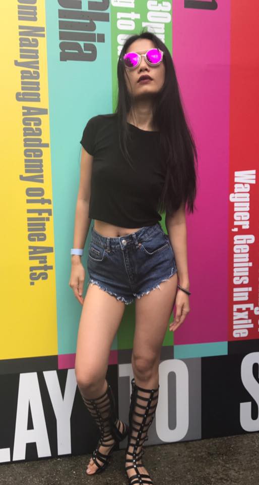 Hình ảnh sexy khác xa trên phim của diễn viên đóng cảnh nóng gây sốc trong Thương nhớ ở ai Hình ảnh sexy khác xa trên phim của diễn viên đóng cảnh nóng gây sốc trong Thương nhớ ở ai